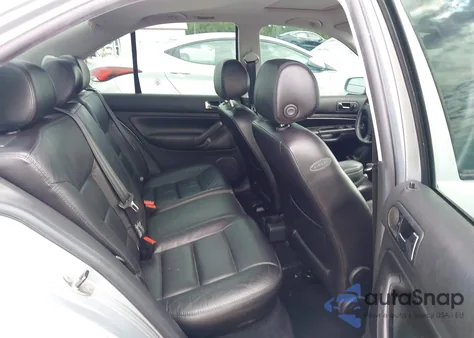 2003 Volkswagen Jetta Gls 1.8T z USA, uszkodzony, nr VIN 3VWSE69M33M161797